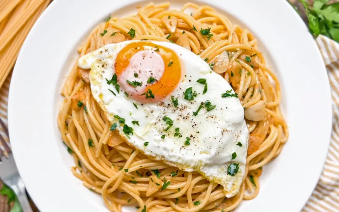 Garlic Spaghetti with Fried Eggs