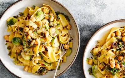 Caramelized Brussels Sprouts Pasta With Toasted Chickpeas